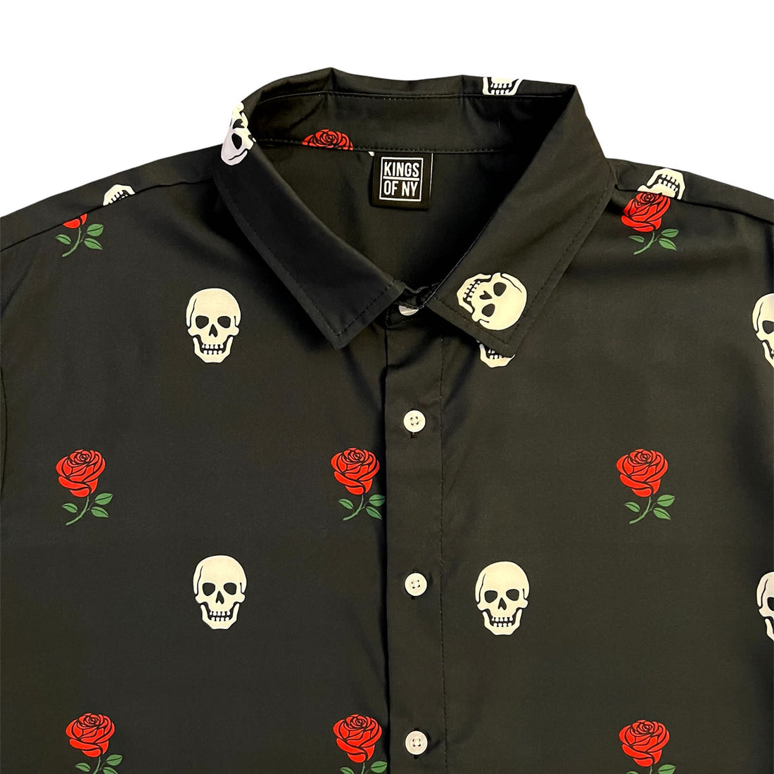 Skull And Roses Mens Short Sleeve Button Down Shirt 3X-Large / Black Skull And Roses Mens Short Sleeve Button Down Shirt 3X-Large / Black
